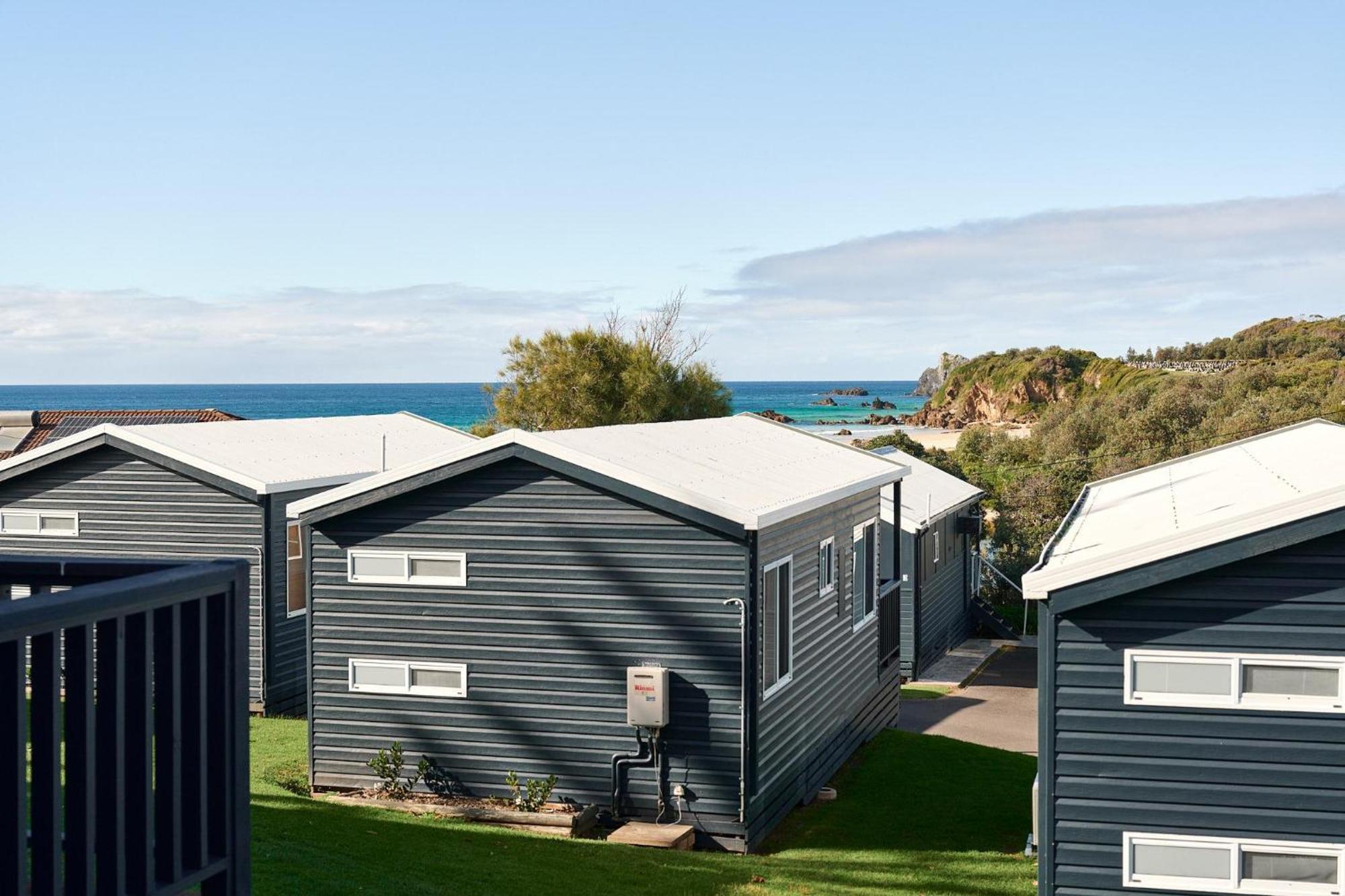 Surf Holiday park 2*